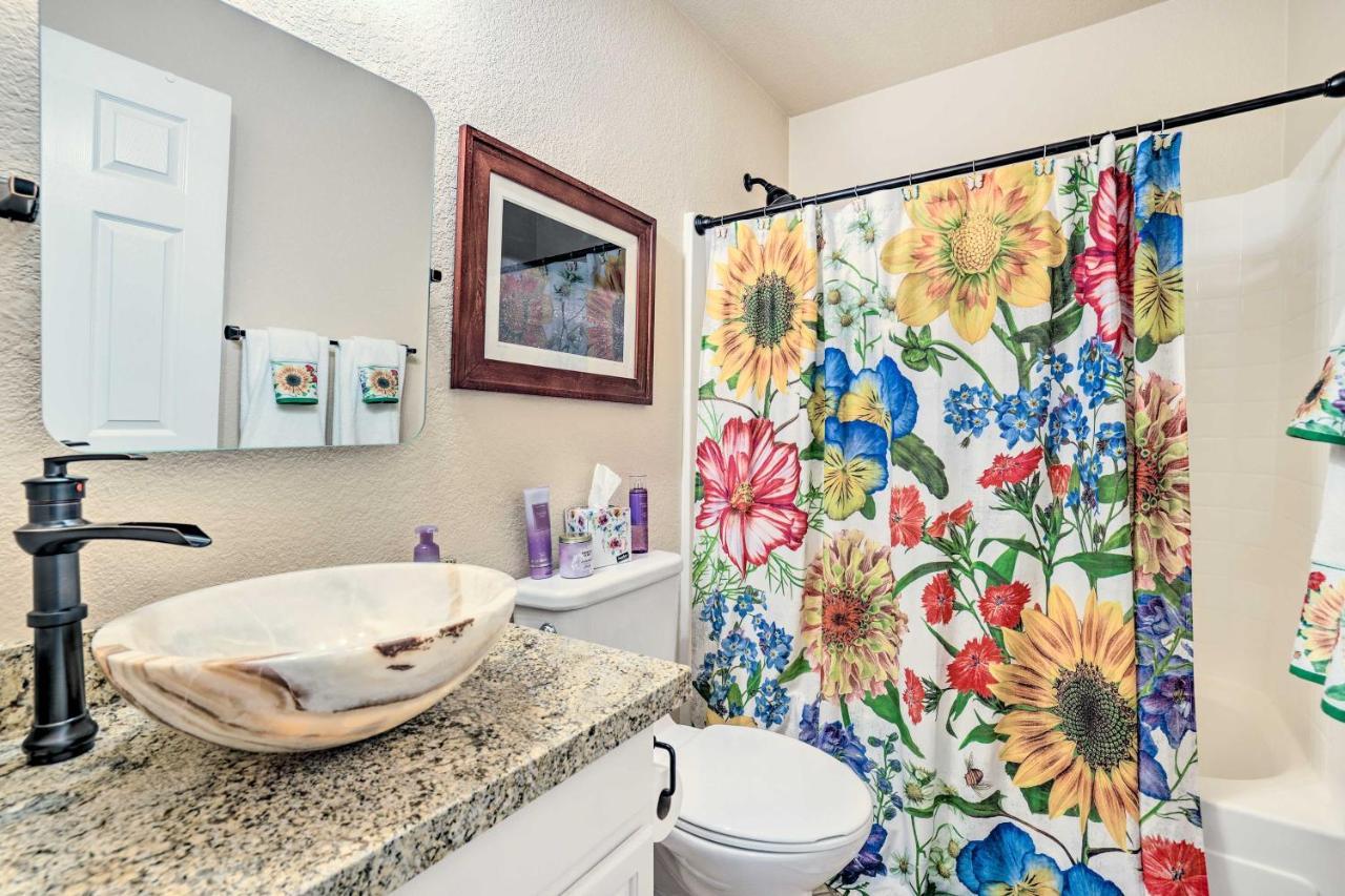Goodyear Vacation Rental With Pool, Close To Hikes! Liberty Luaran gambar